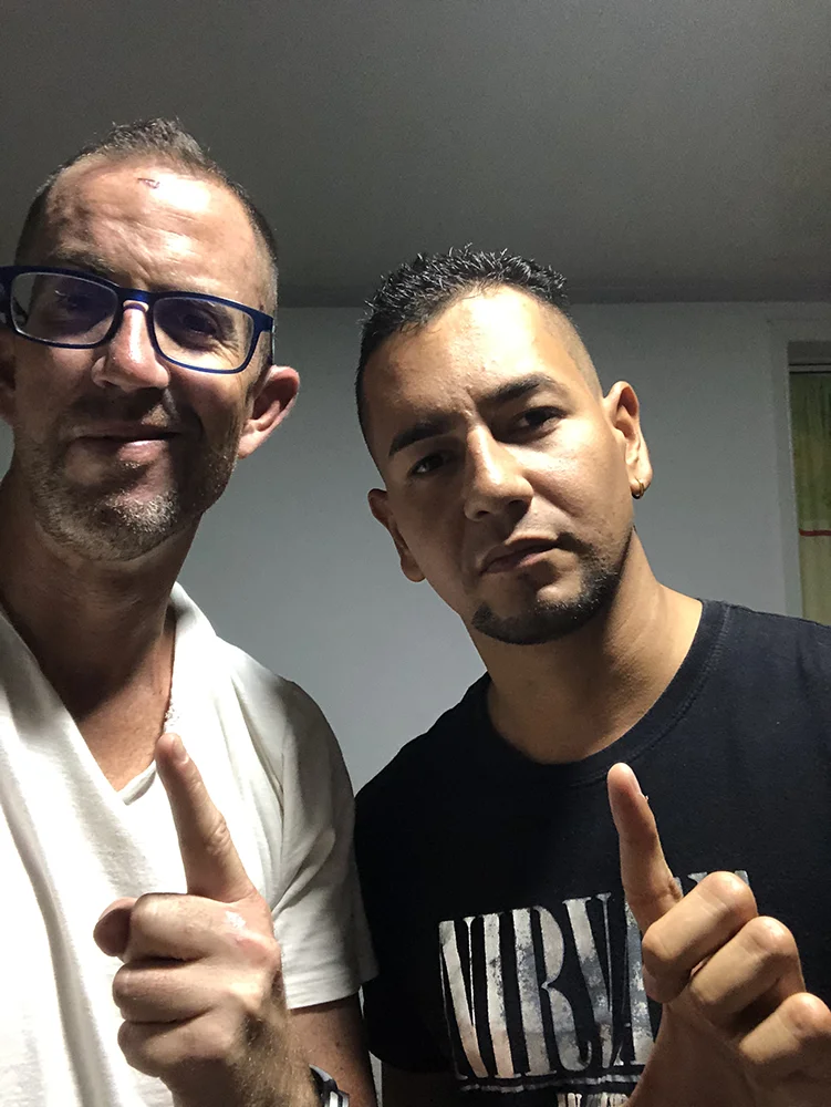 Felipe Gutiérrez junto a Johan Neira durante su encuentro en Bucaramanga