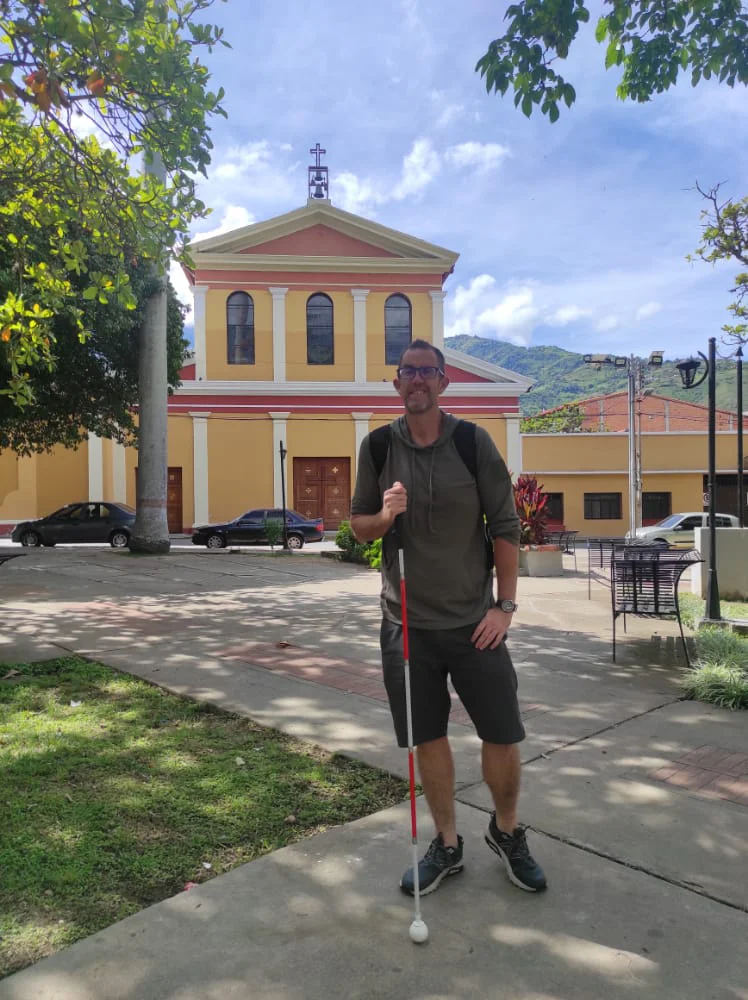 Viajando con discapacidad visual y bastón por Mérida, Venezue