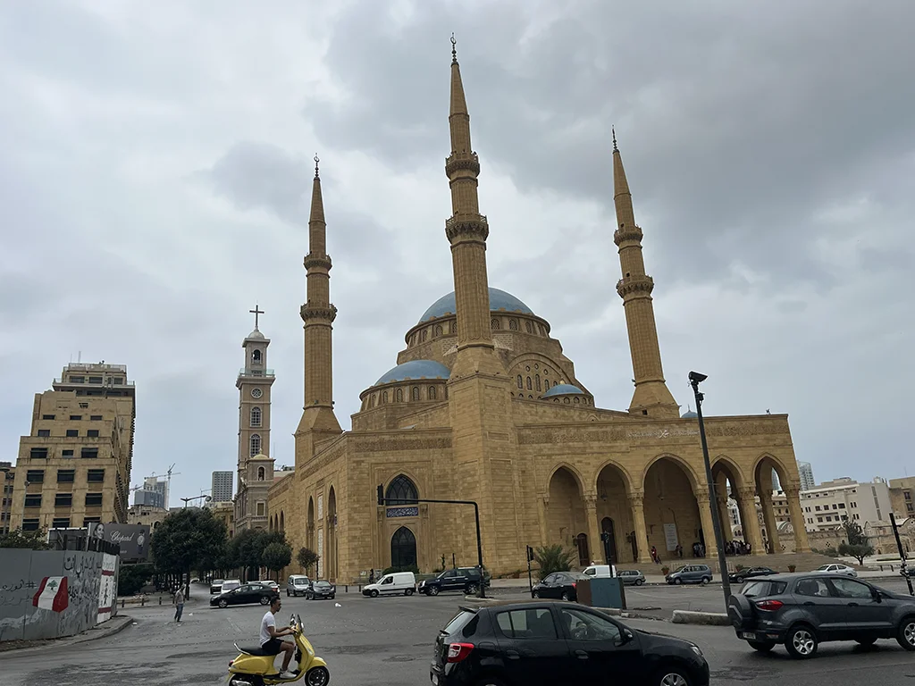 Mezquita Mohammed Al Amin y sus cúpulas azules en el centro de Beirut